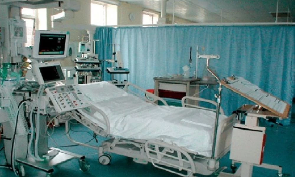 Κορονοϊός - Aποσωληνώθηκαν τρεις ασθενείς στο νοσοκομείο της Λάρισας